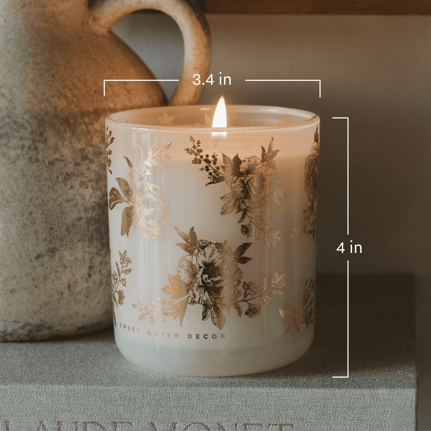 *NEW* Gold Delft 12 oz Soy Candle - Home Decor