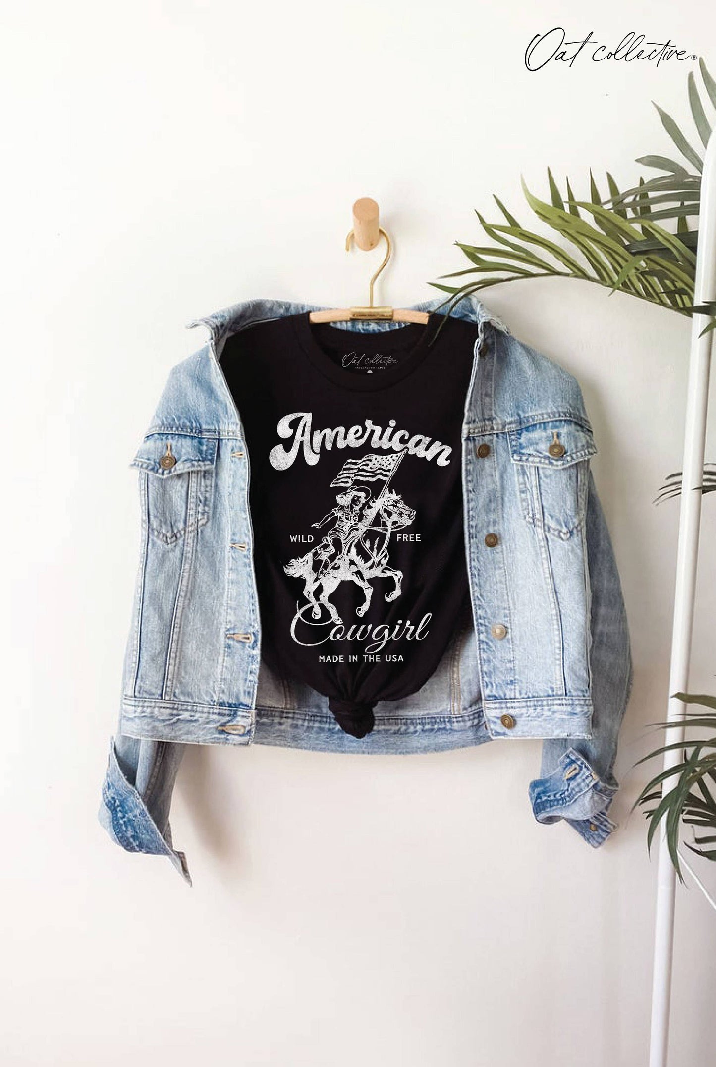 AMERICAN COWGIRL Graphic T-shirt